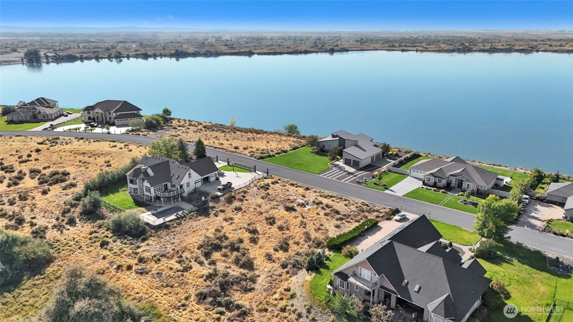 7524 Dune Lake Road Property Photo 11