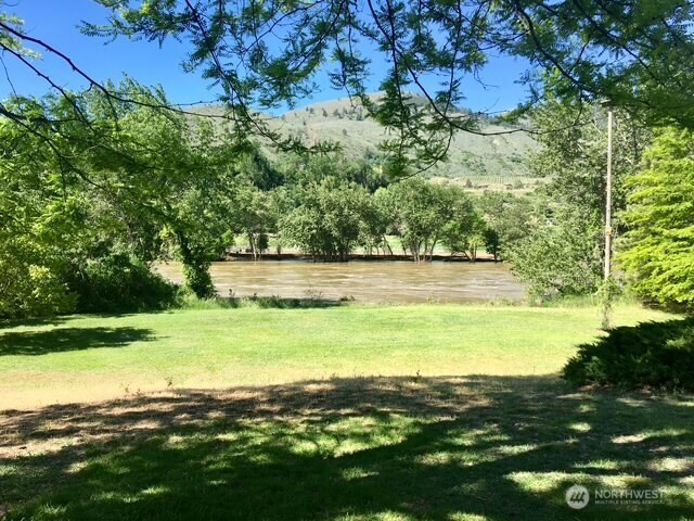 1601 Kernan Road Property Photo 1