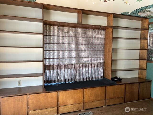 1601 Kernan Road Property Photo 18