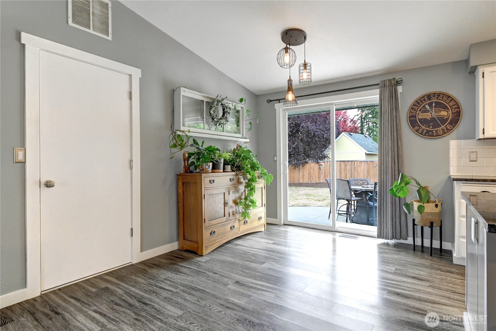 13017 25th Avenue Property Photo 10