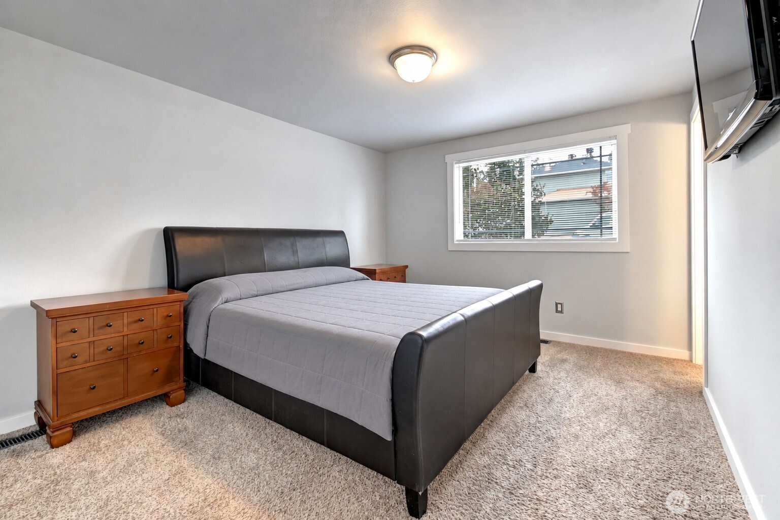13017 25th Avenue Property Photo 12