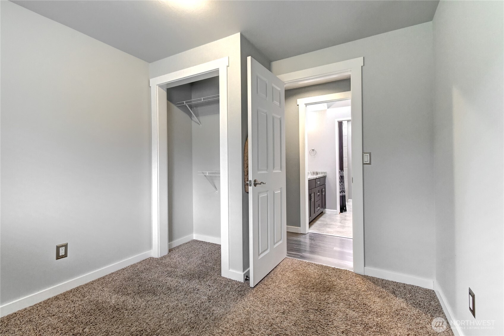 13017 25th Avenue Property Photo 16