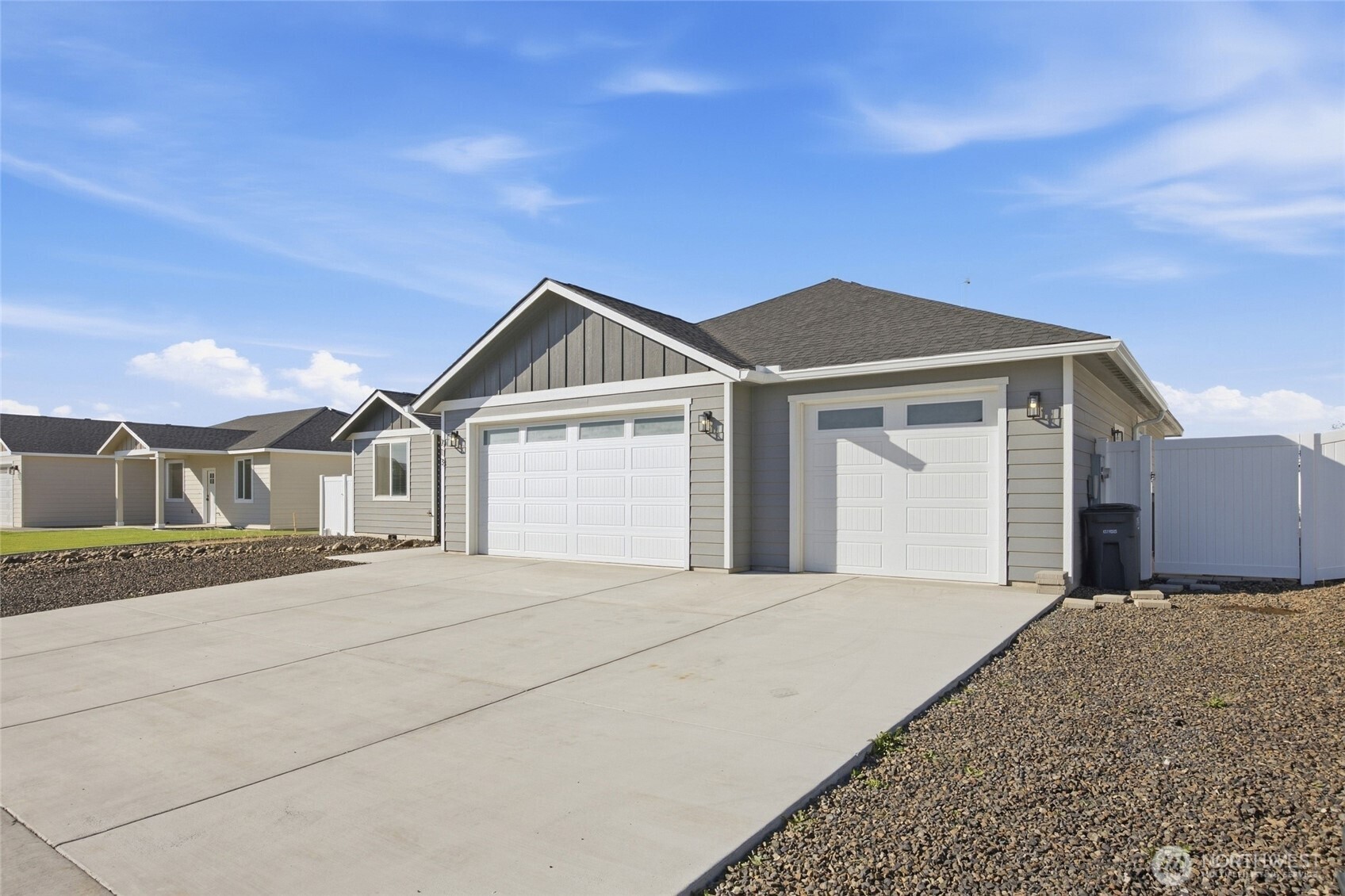 913 6th Avenue Property Photo 3