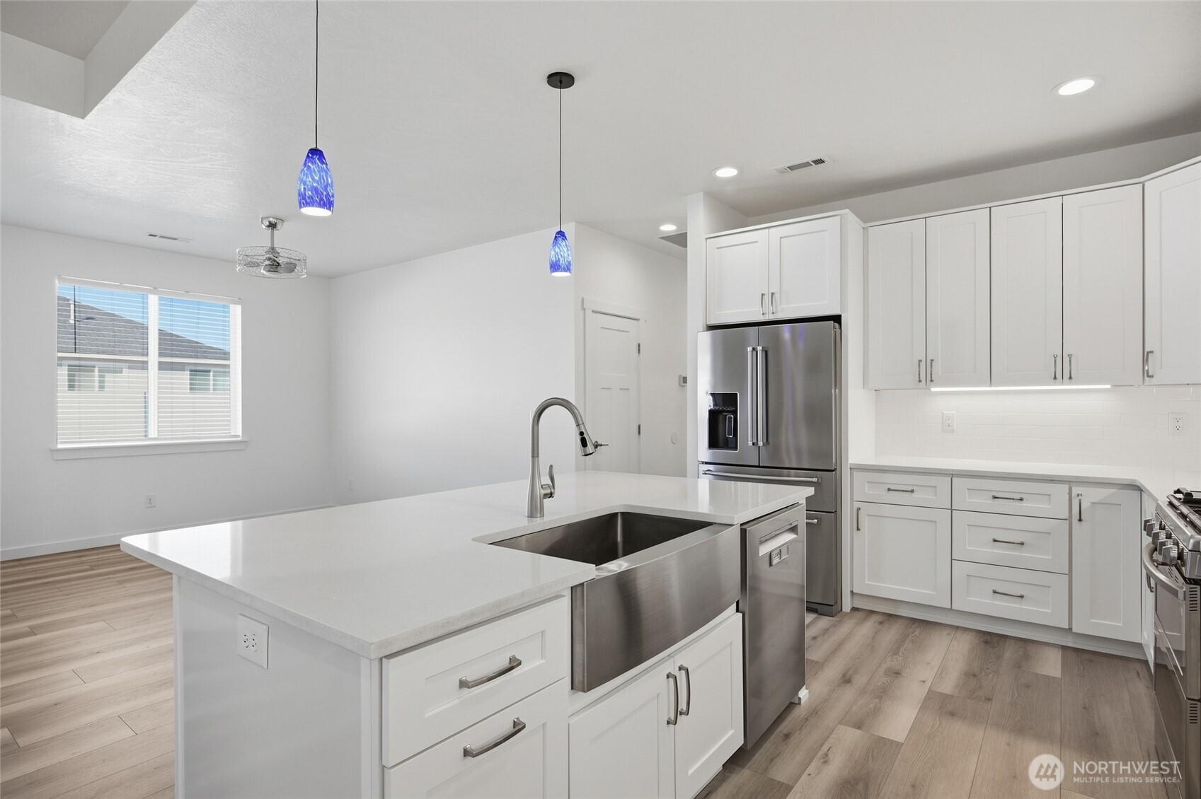 913 6th Avenue Property Photo 15