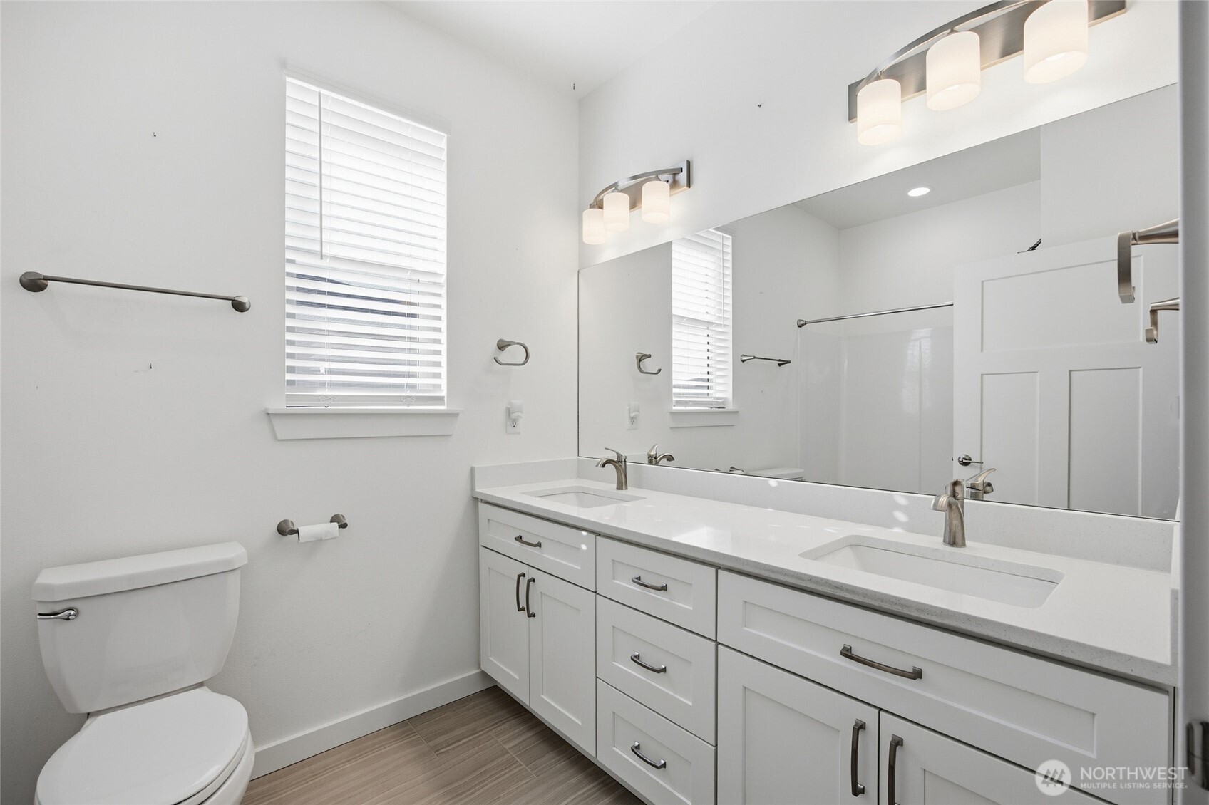 913 6th Avenue Property Photo 29