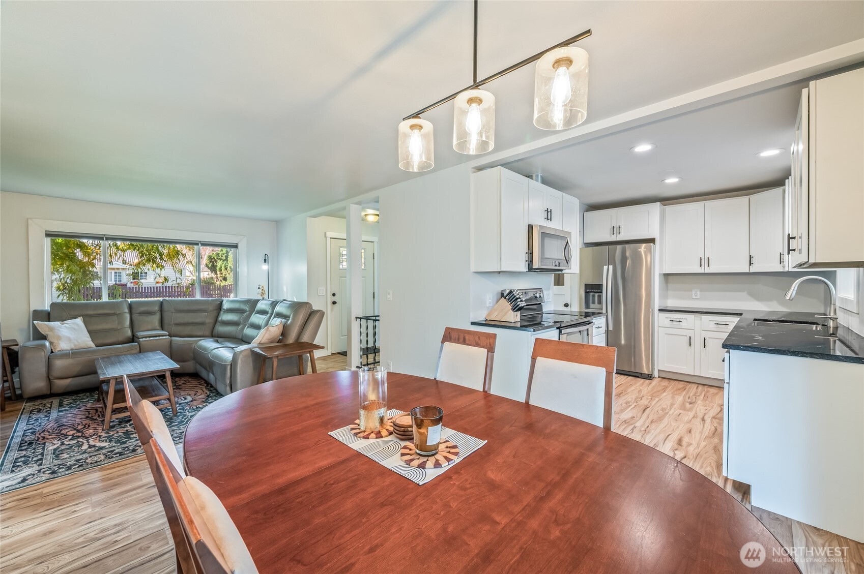 1126 8th Street Property Photo 6