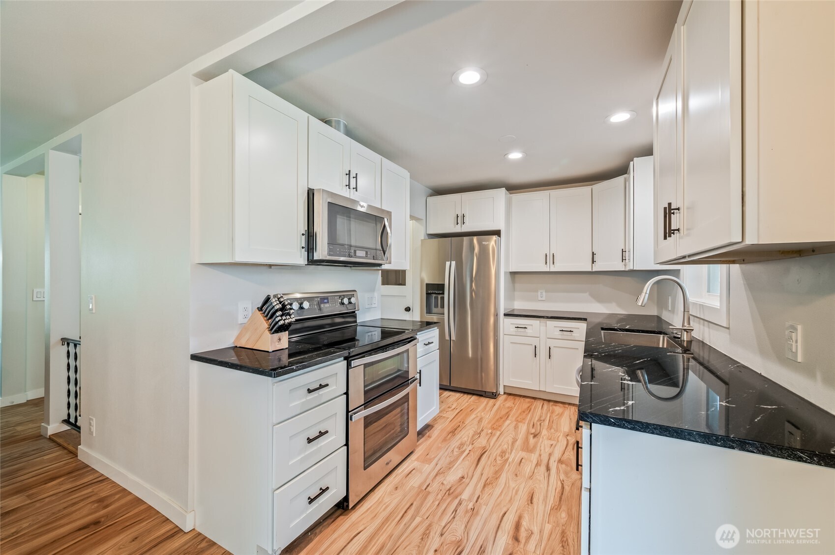 1126 8th Street Property Photo 8
