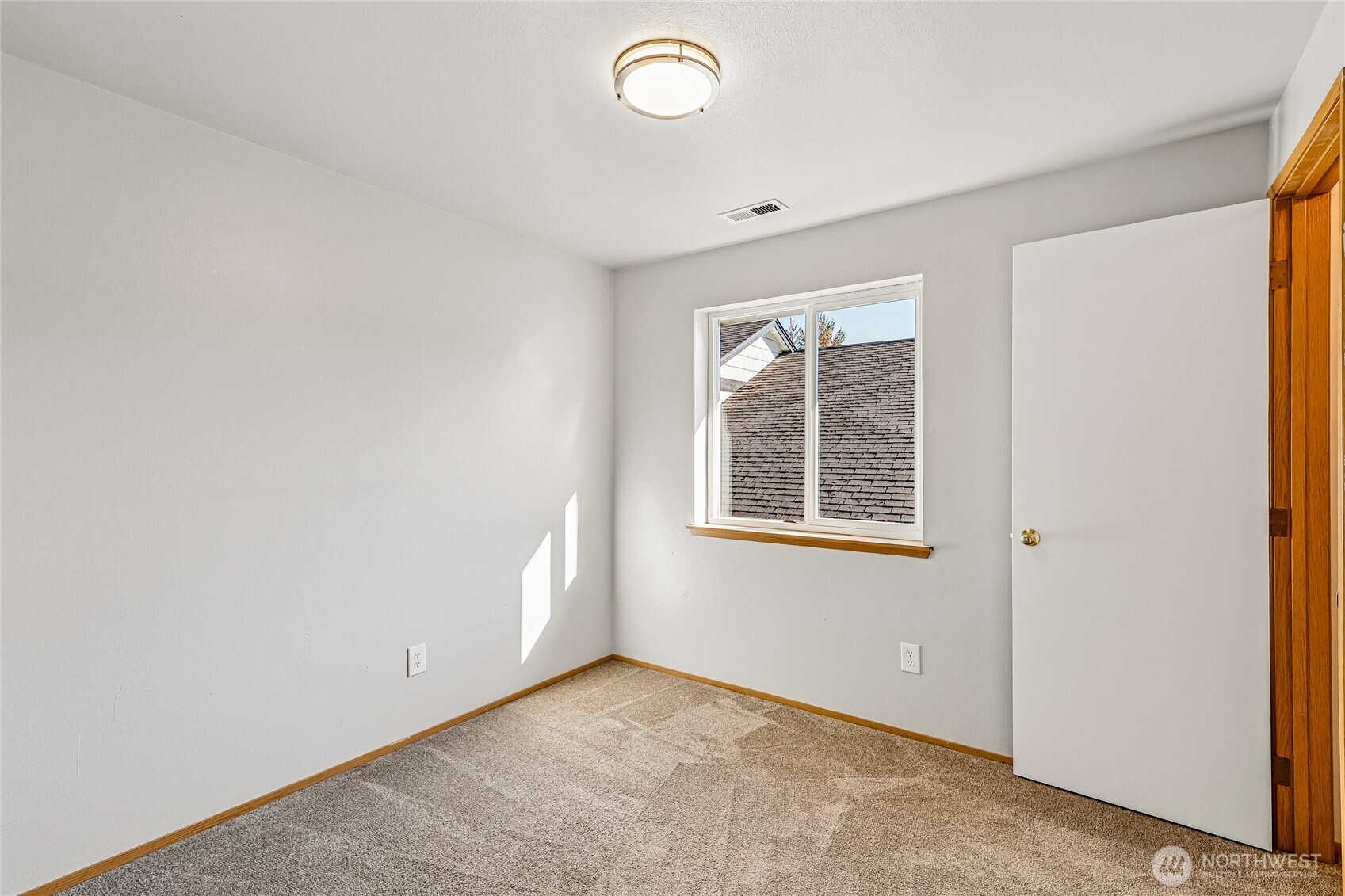 17524 27th Avenue Property Photo 26