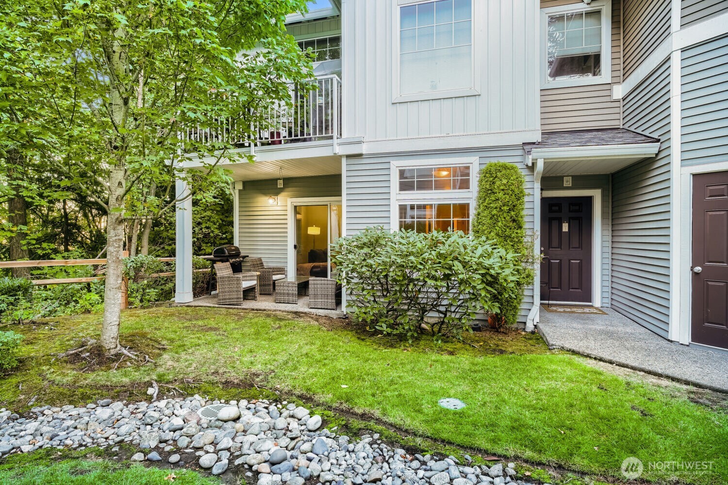 21082 40th Place G1 Property Photo 1