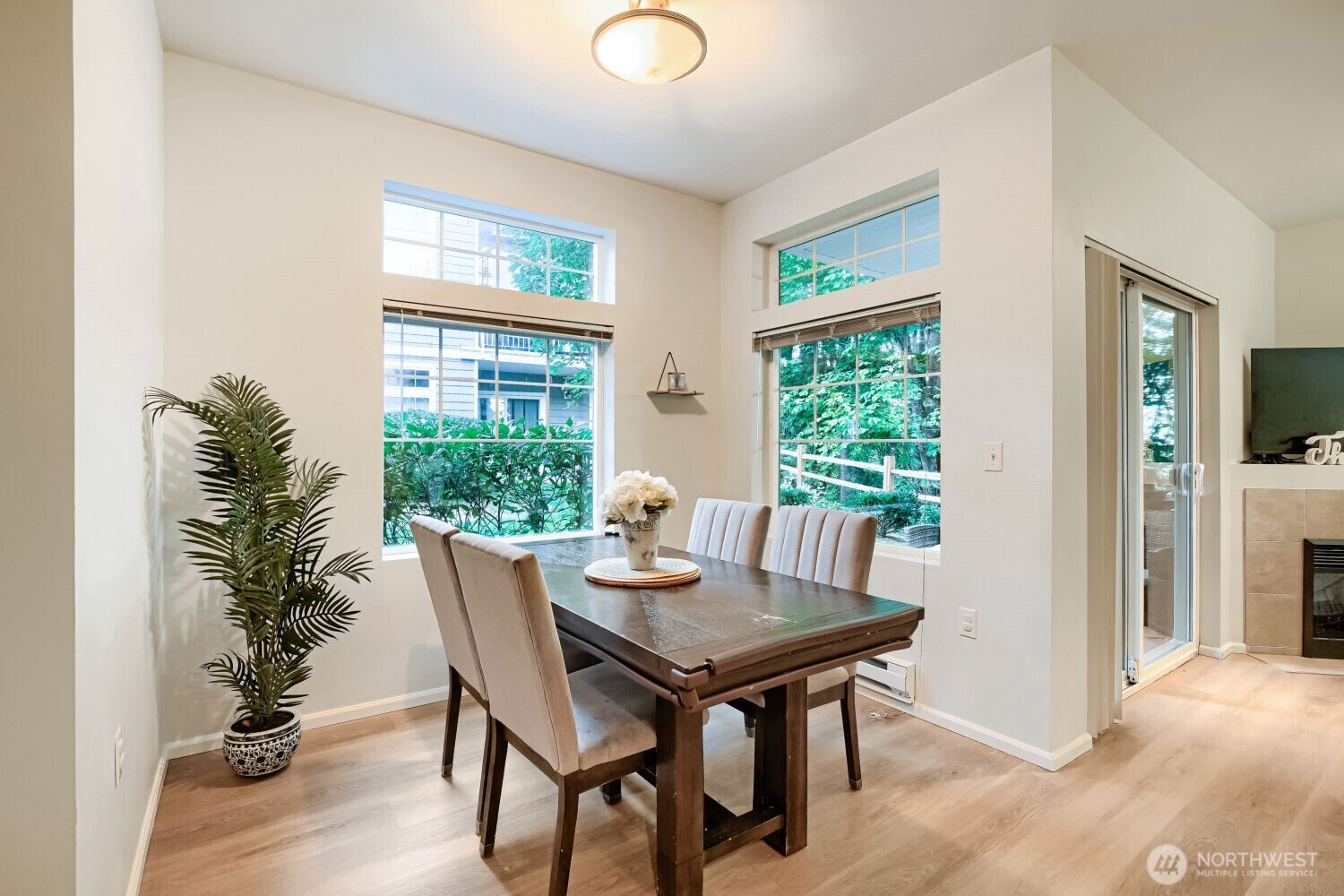 21082 40th Place G1 Property Photo 8