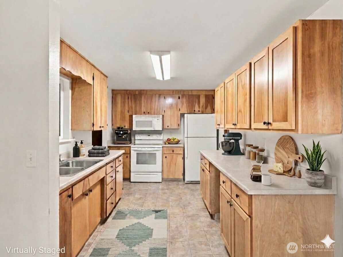 1609 E Wright Avenue Property Photo 10
