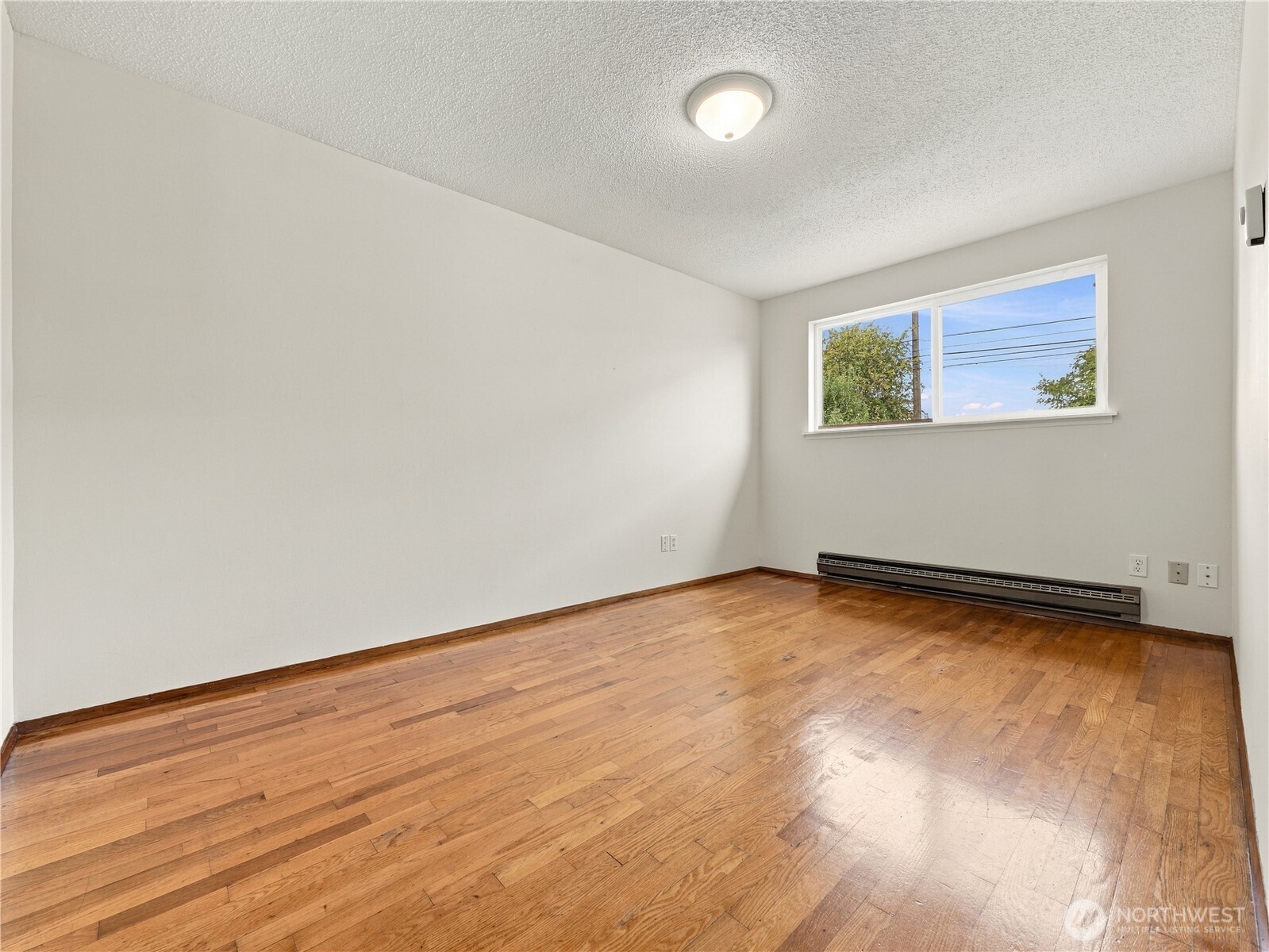 1609 E Wright Avenue Property Photo 18