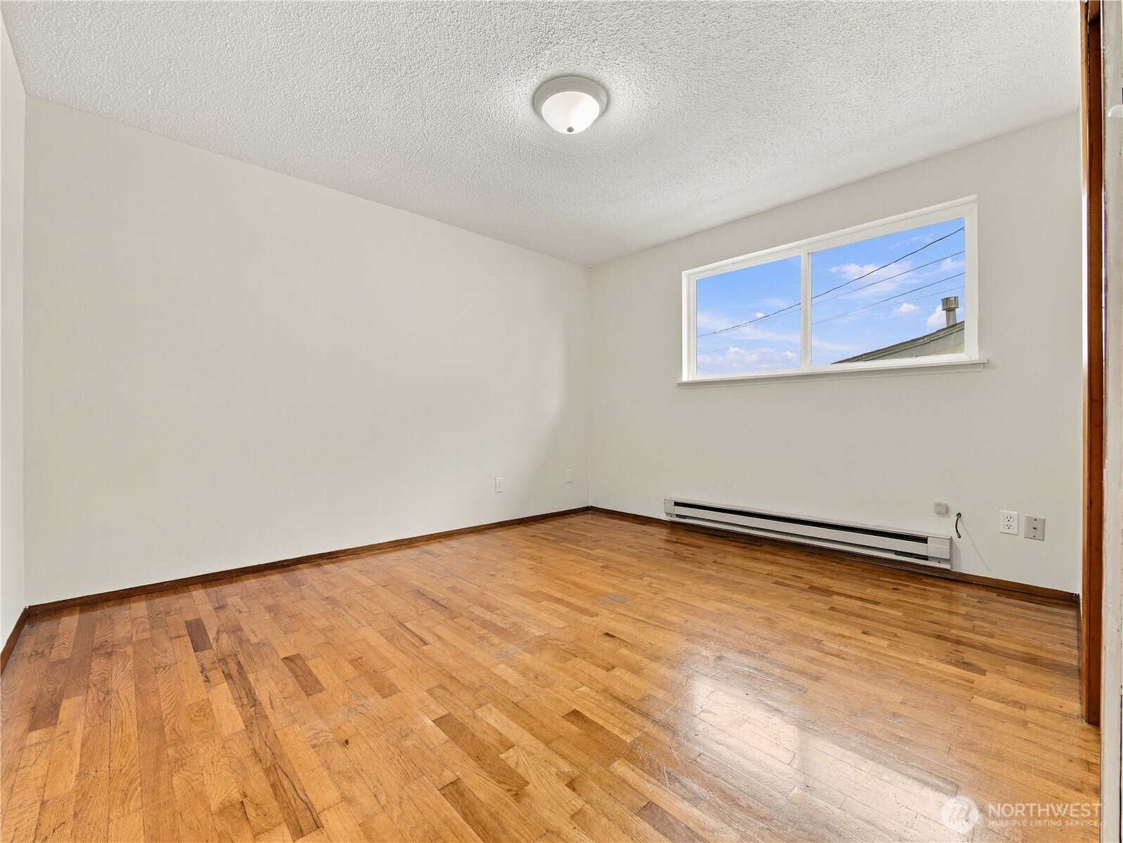 1609 E Wright Avenue Property Photo 20