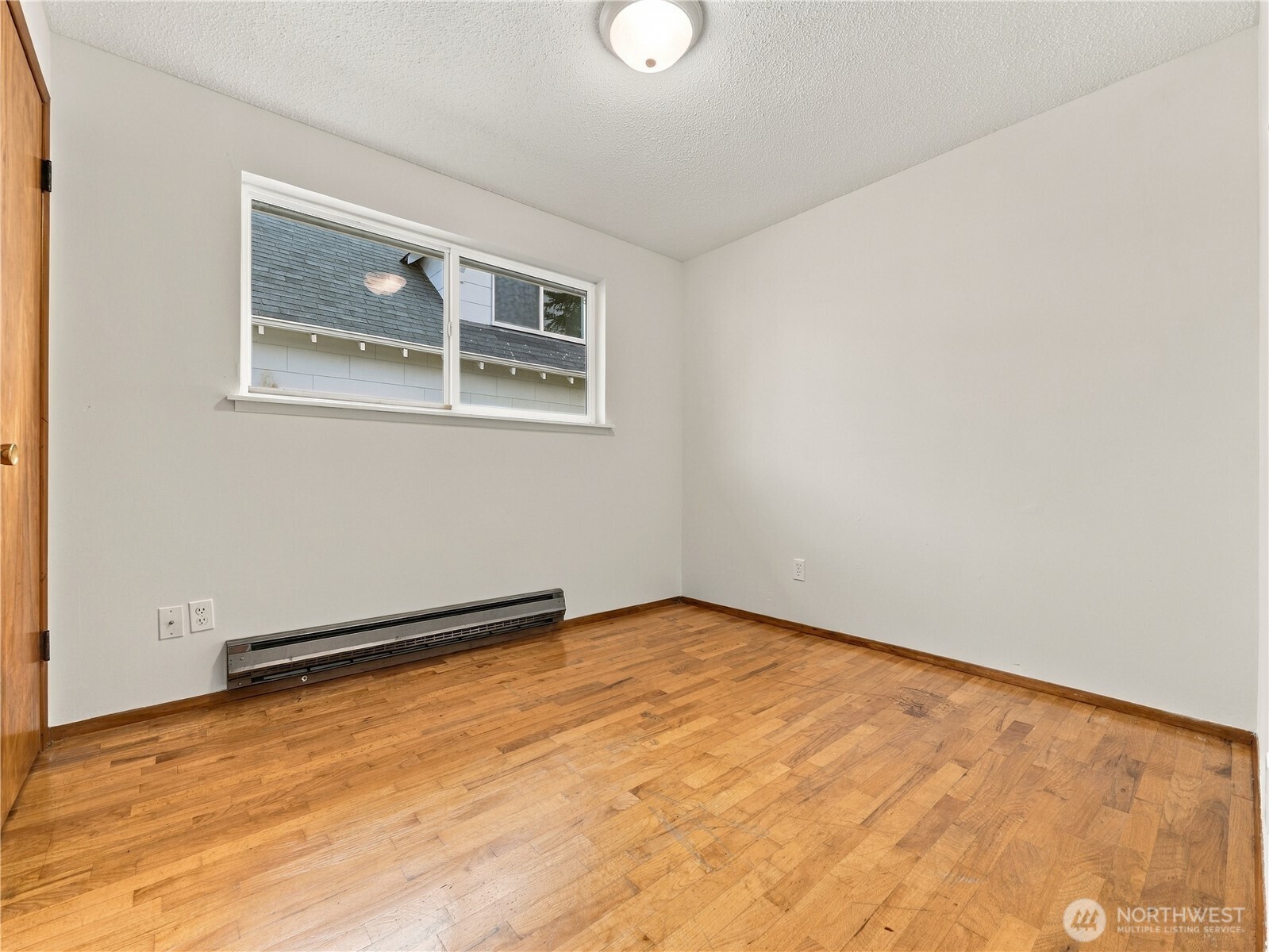 1609 E Wright Avenue Property Photo 23