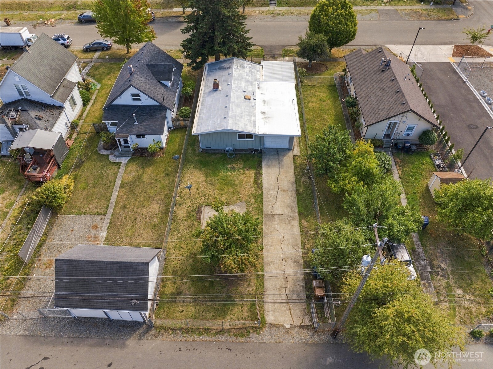 1609 E Wright Avenue Property Photo 34