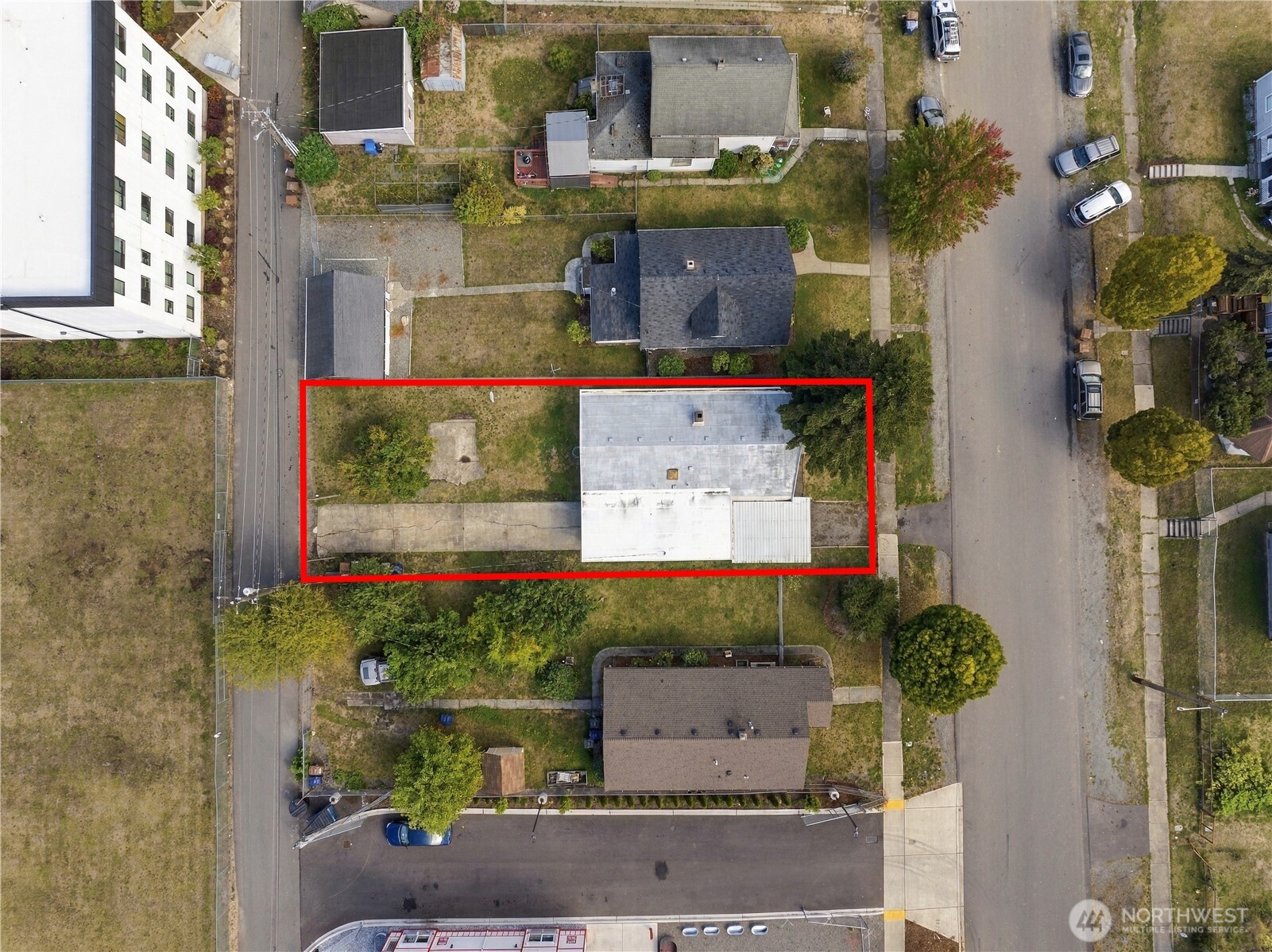 1609 E Wright Avenue Property Photo 35