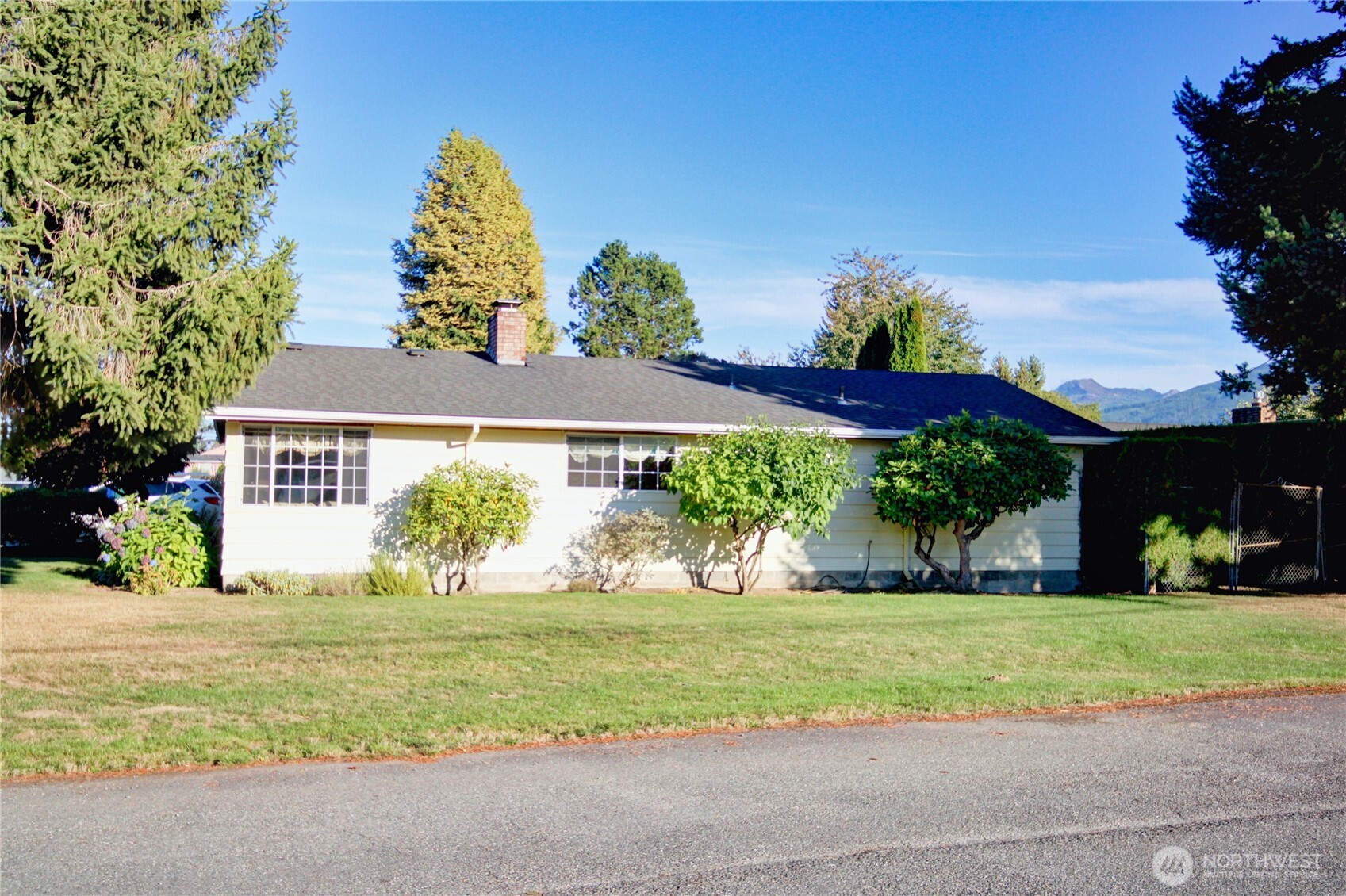 815 Evans Drive Property Photo 4
