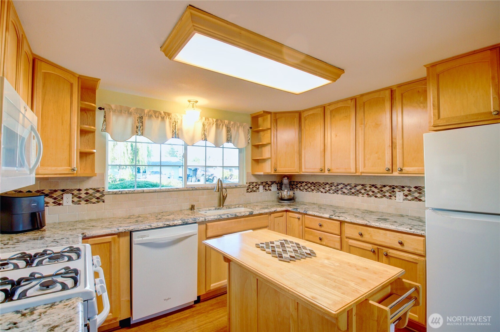 815 Evans Drive Property Photo 8