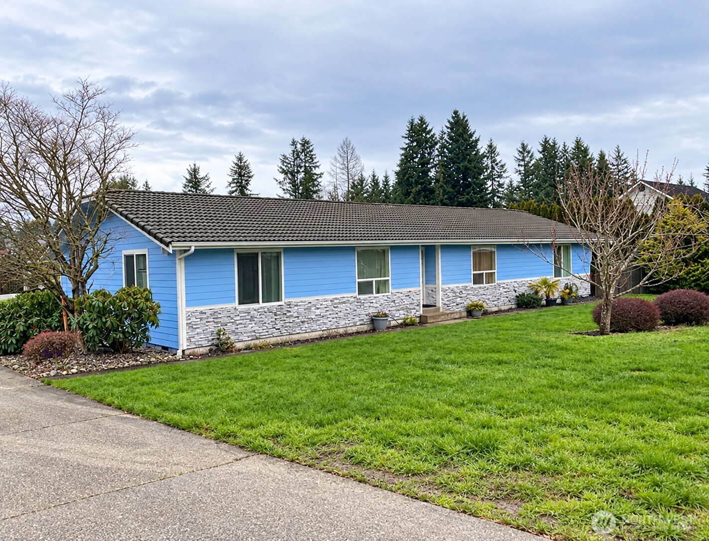 13903 229th Street Ct Property Photo 1