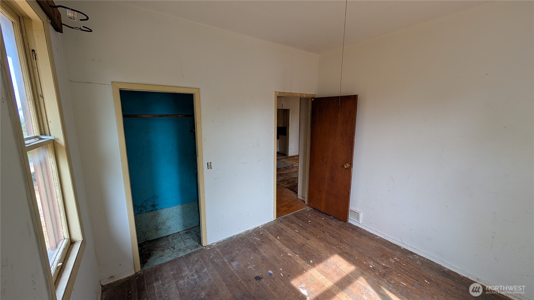 1811 W 5th Street Property Photo 6