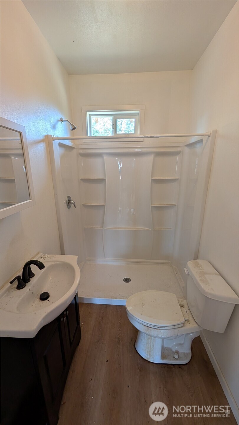 1811 W 5th Street Property Photo 7