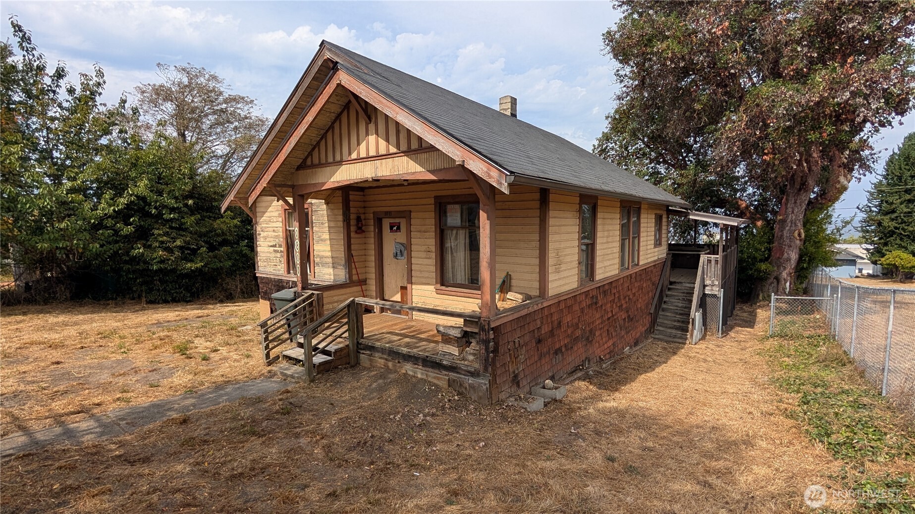 1811 W 5th Street Property Photo 23