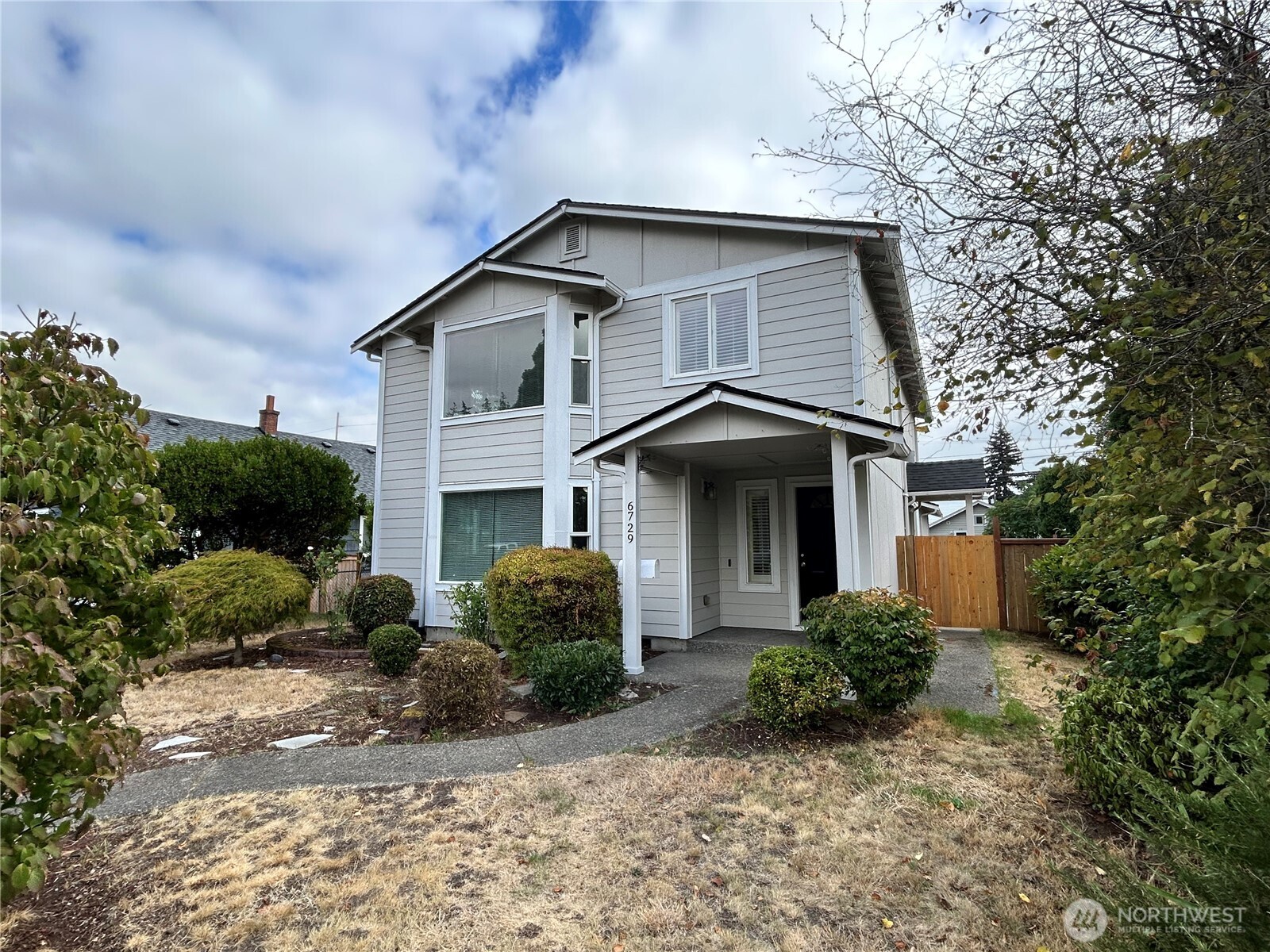 6729 S Mason Avenue Property Photo 3