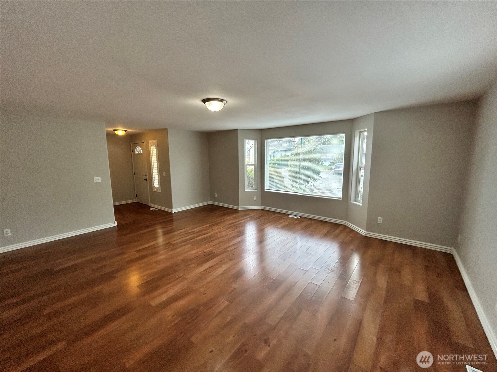6729 S Mason Avenue Property Photo 5