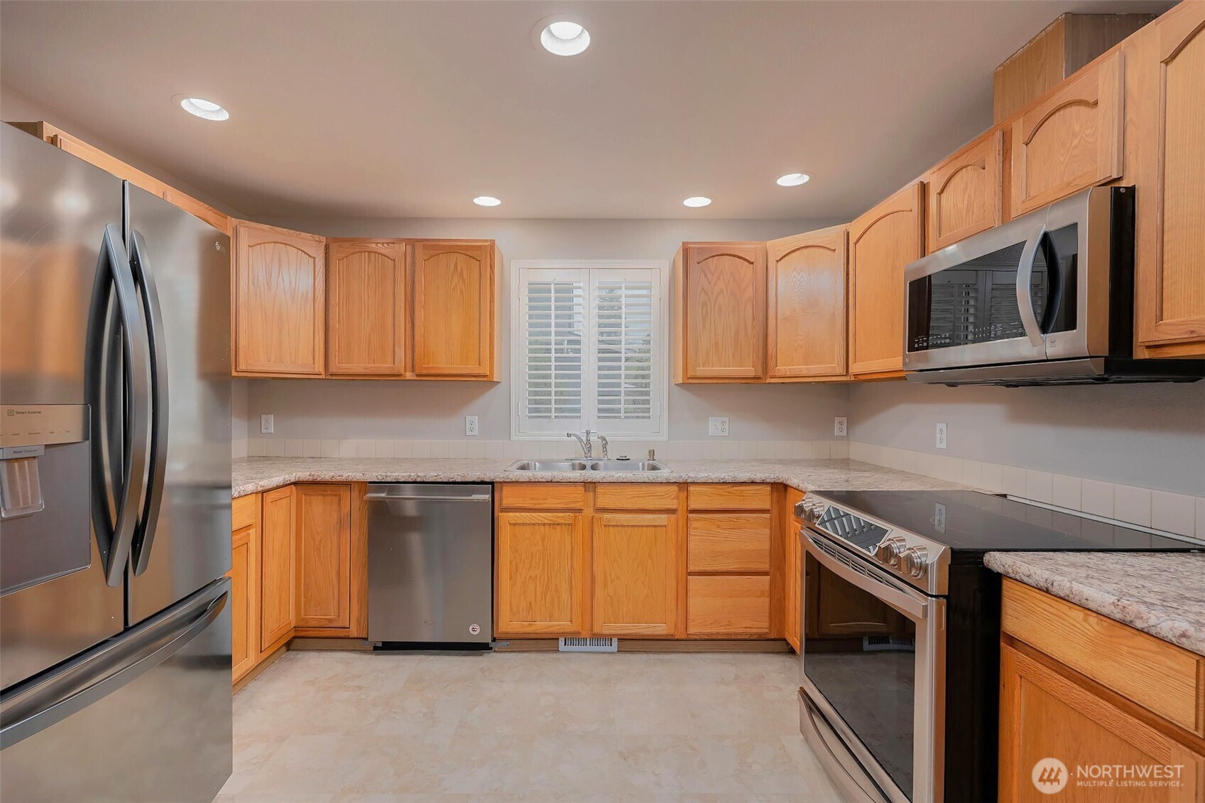 6729 S Mason Avenue Property Photo 15