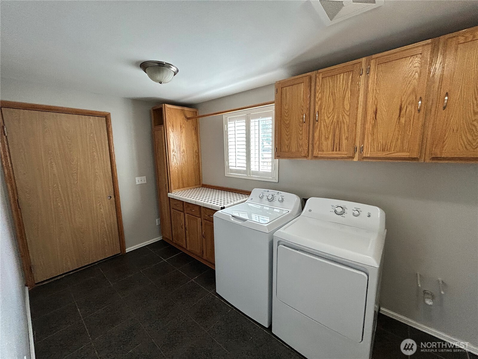 6729 S Mason Avenue Property Photo 25