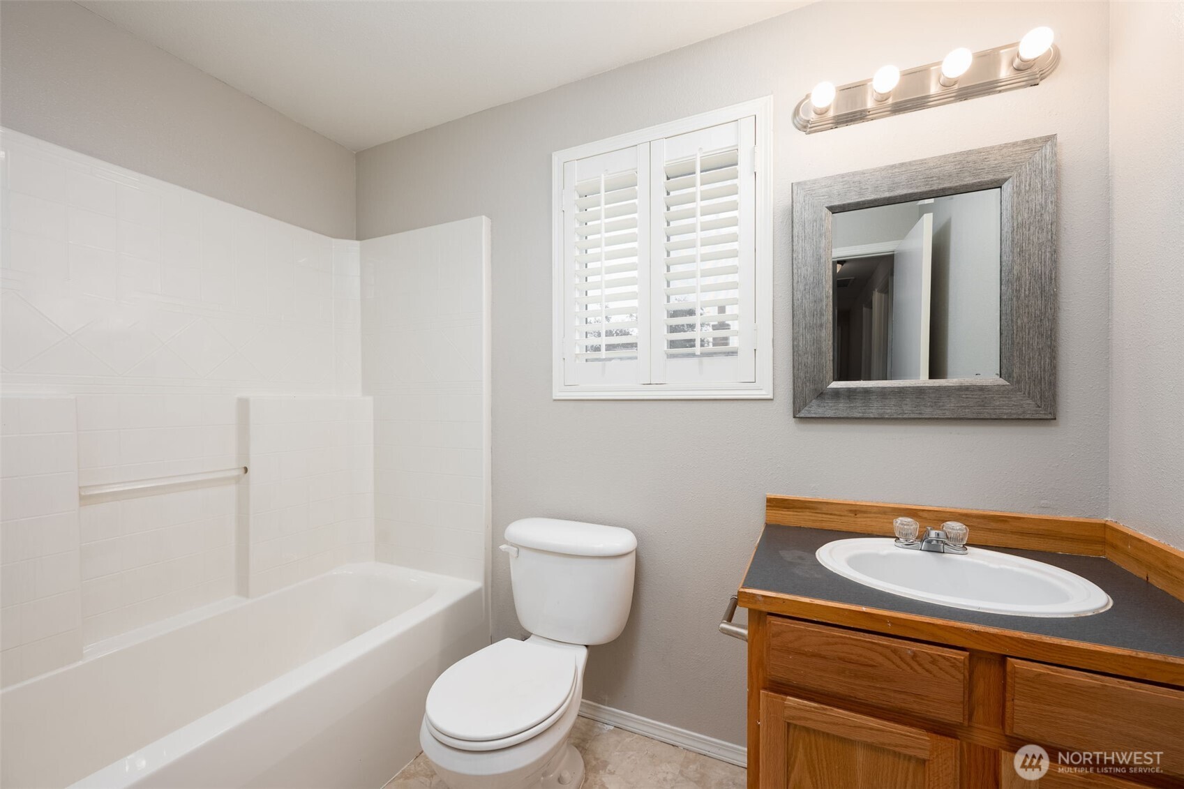 6729 S Mason Avenue Property Photo 25