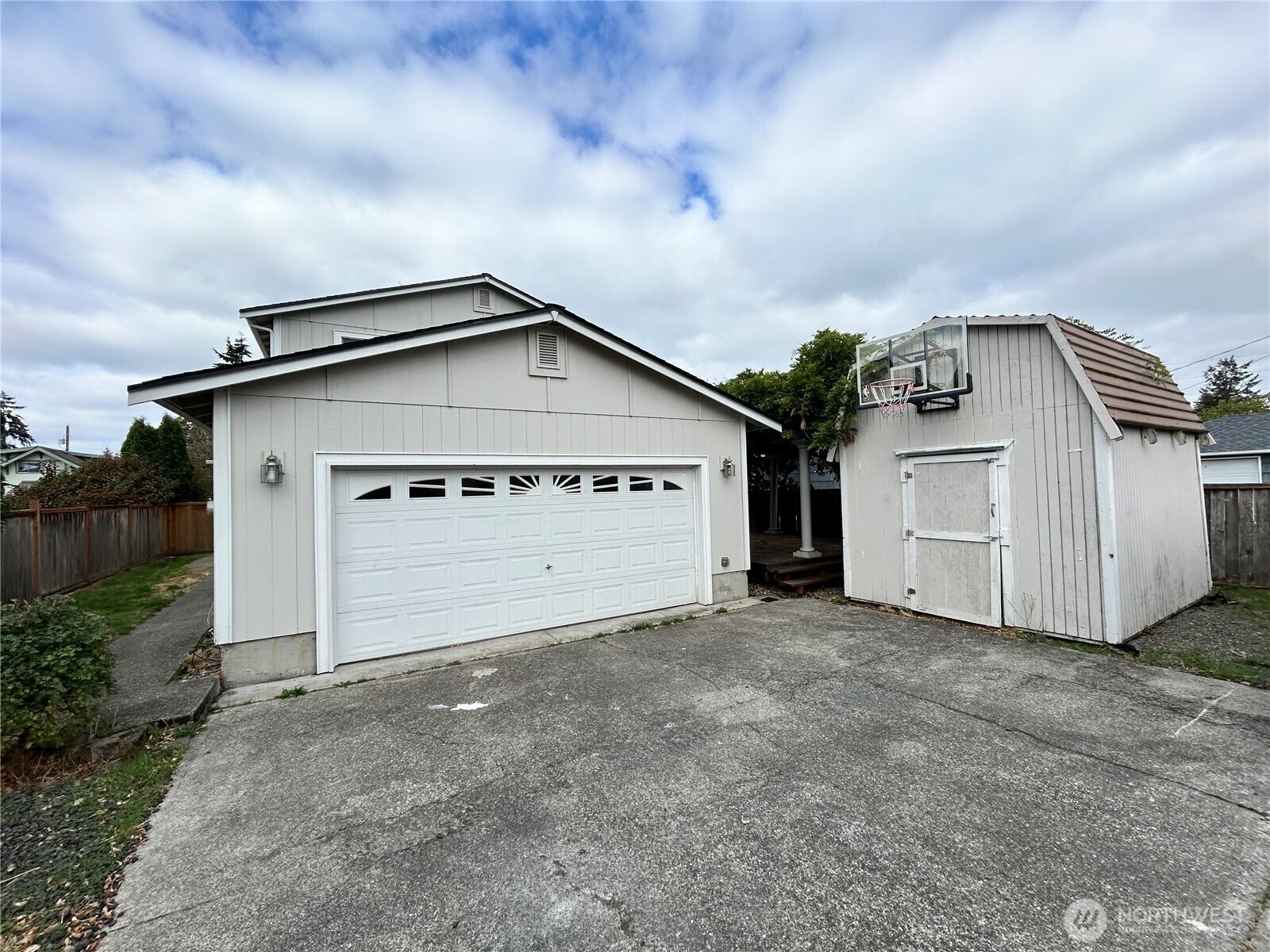 6729 S Mason Avenue Property Photo 27