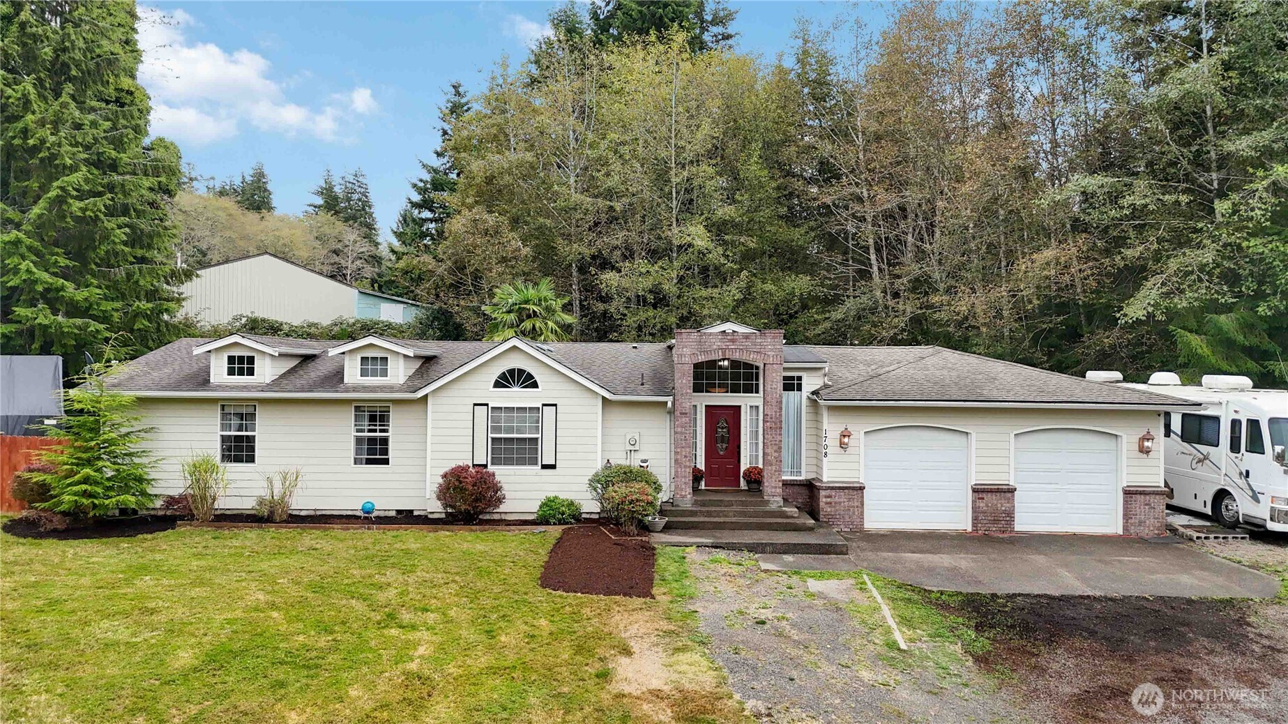 1708 S Evans Street Property Photo 1