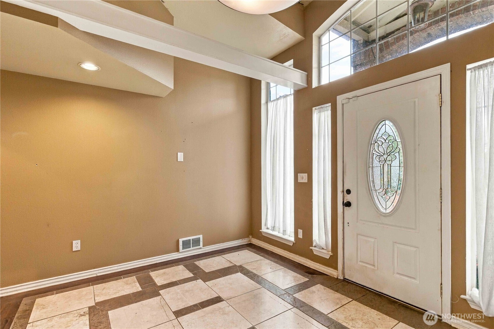 1708 S Evans Street Property Photo 3