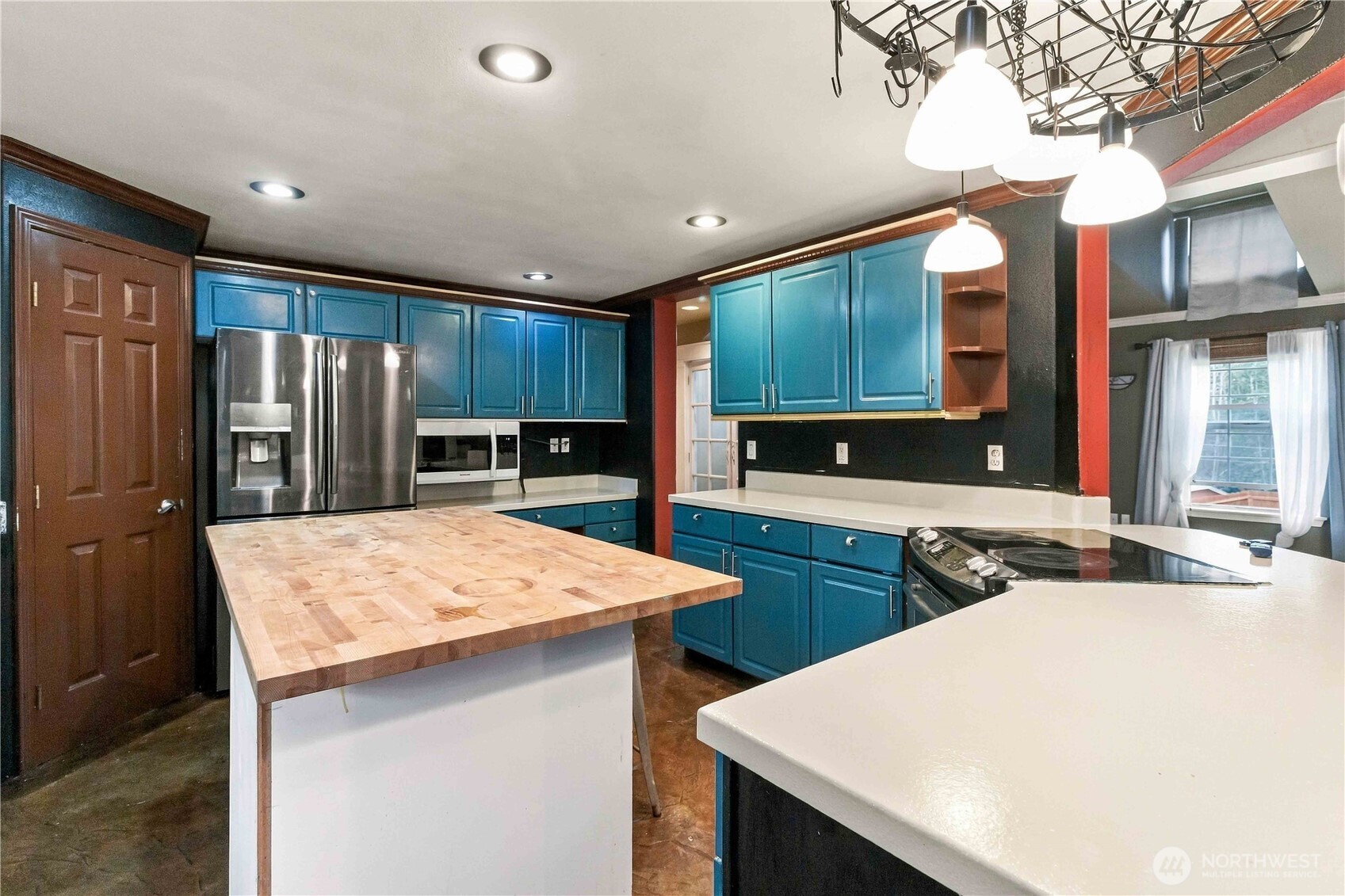 1708 S Evans Street Property Photo 7