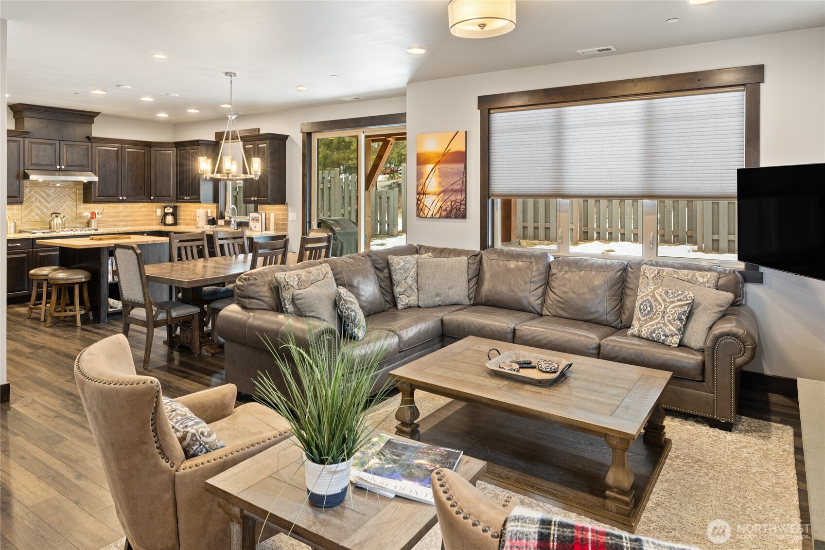3670 Suncadia Trail Property Photo 8