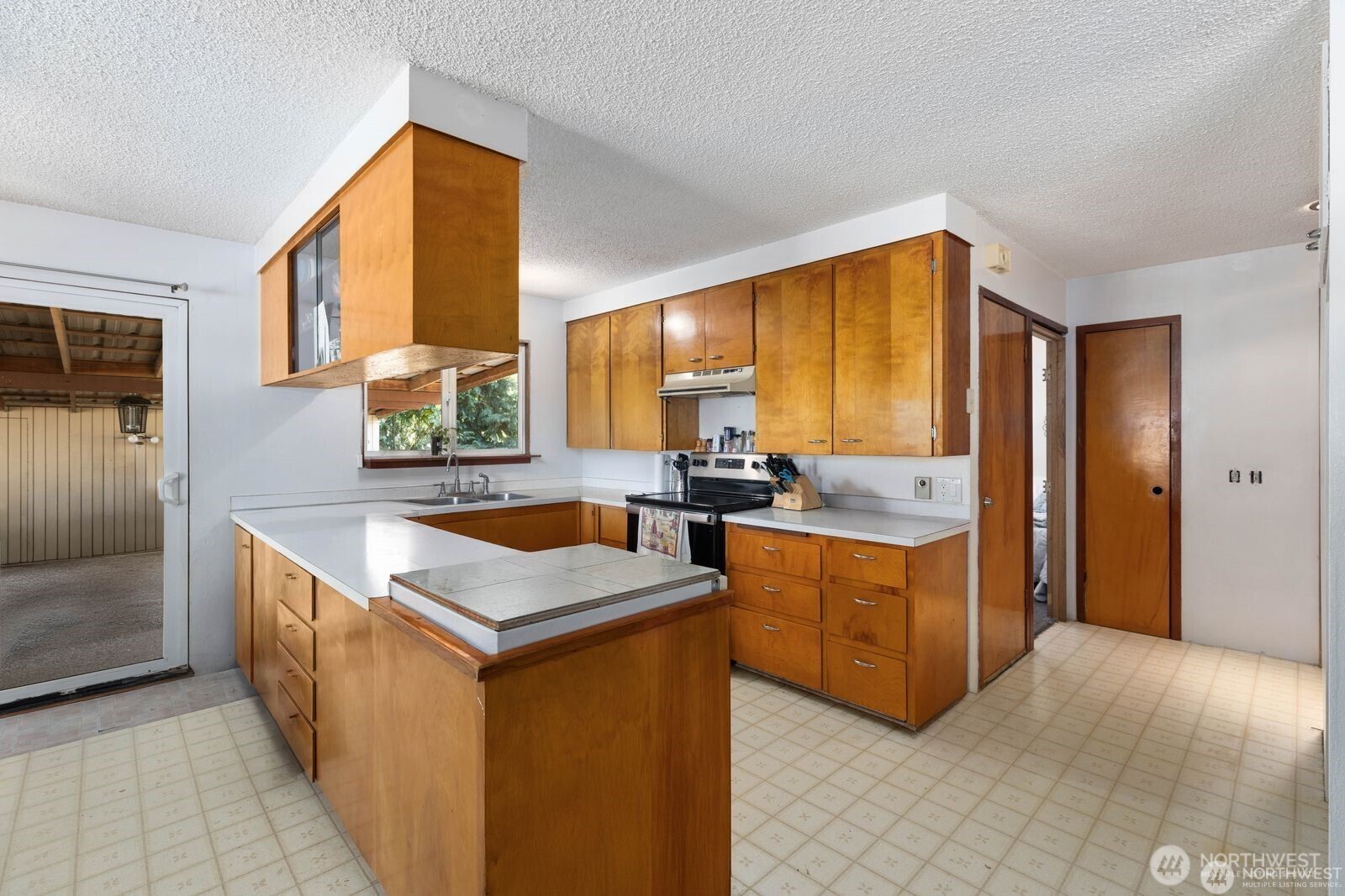 16468 Thorpe Road Property Photo 21