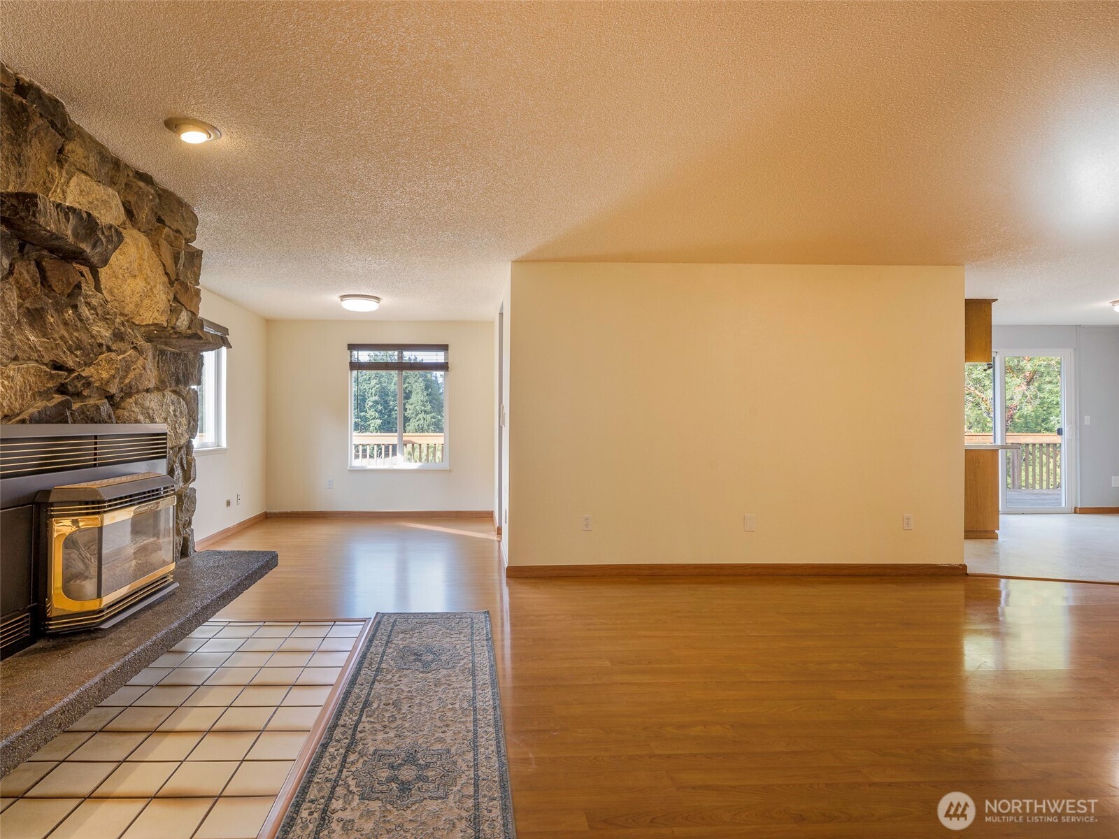 10234 Rhody Drive Property Photo 12