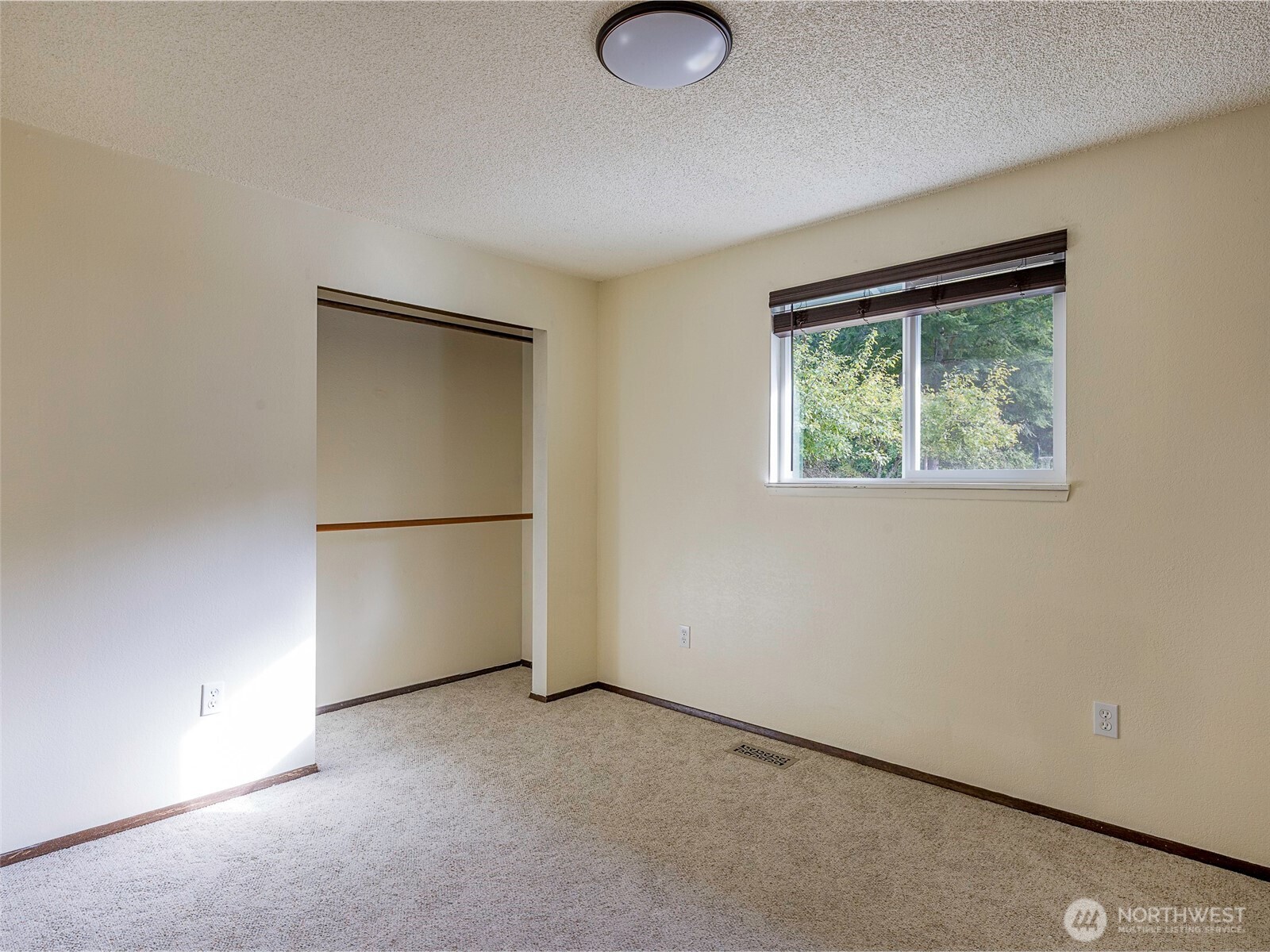 10234 Rhody Drive Property Photo 18