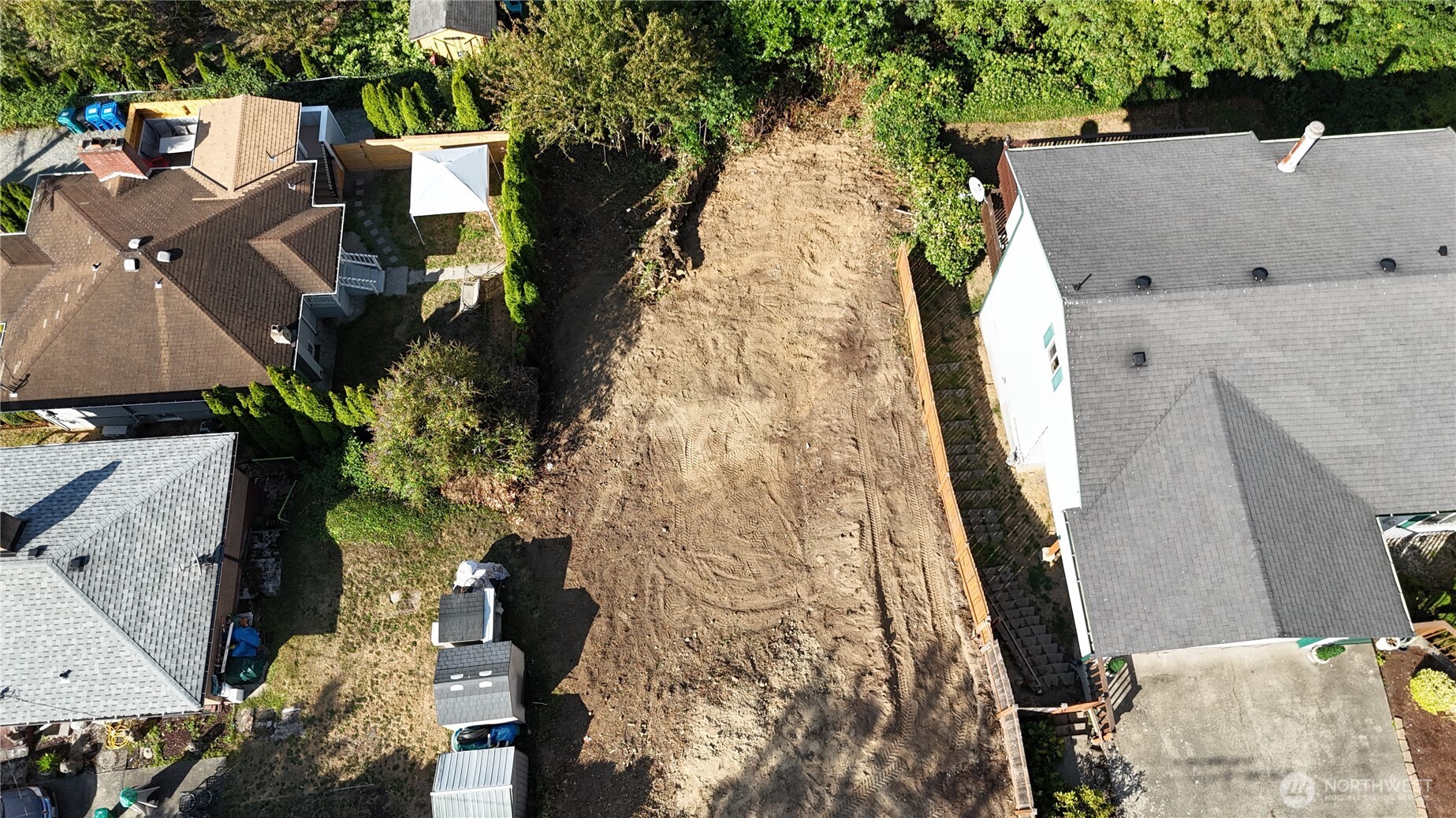 6221 48 Avenue Property Photo 1