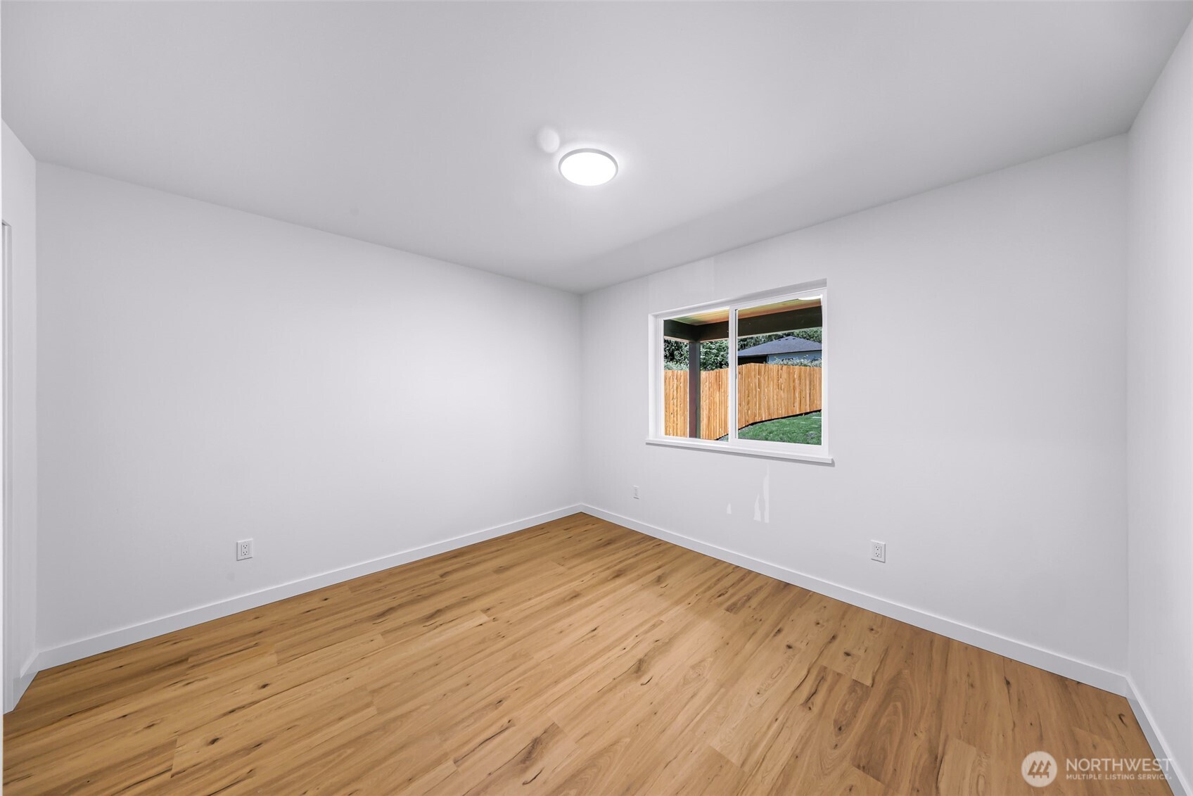 7934 Oregon Trail Property Photo 8