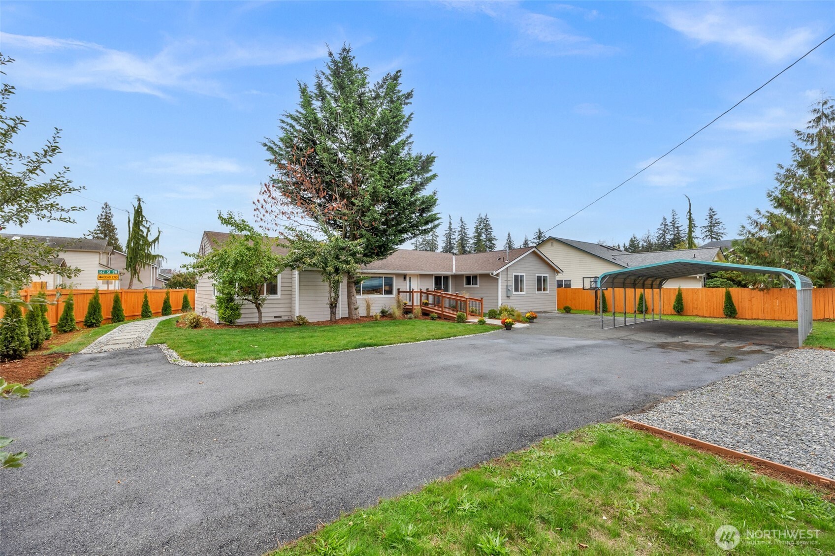 124 167th Place Property Photo 2