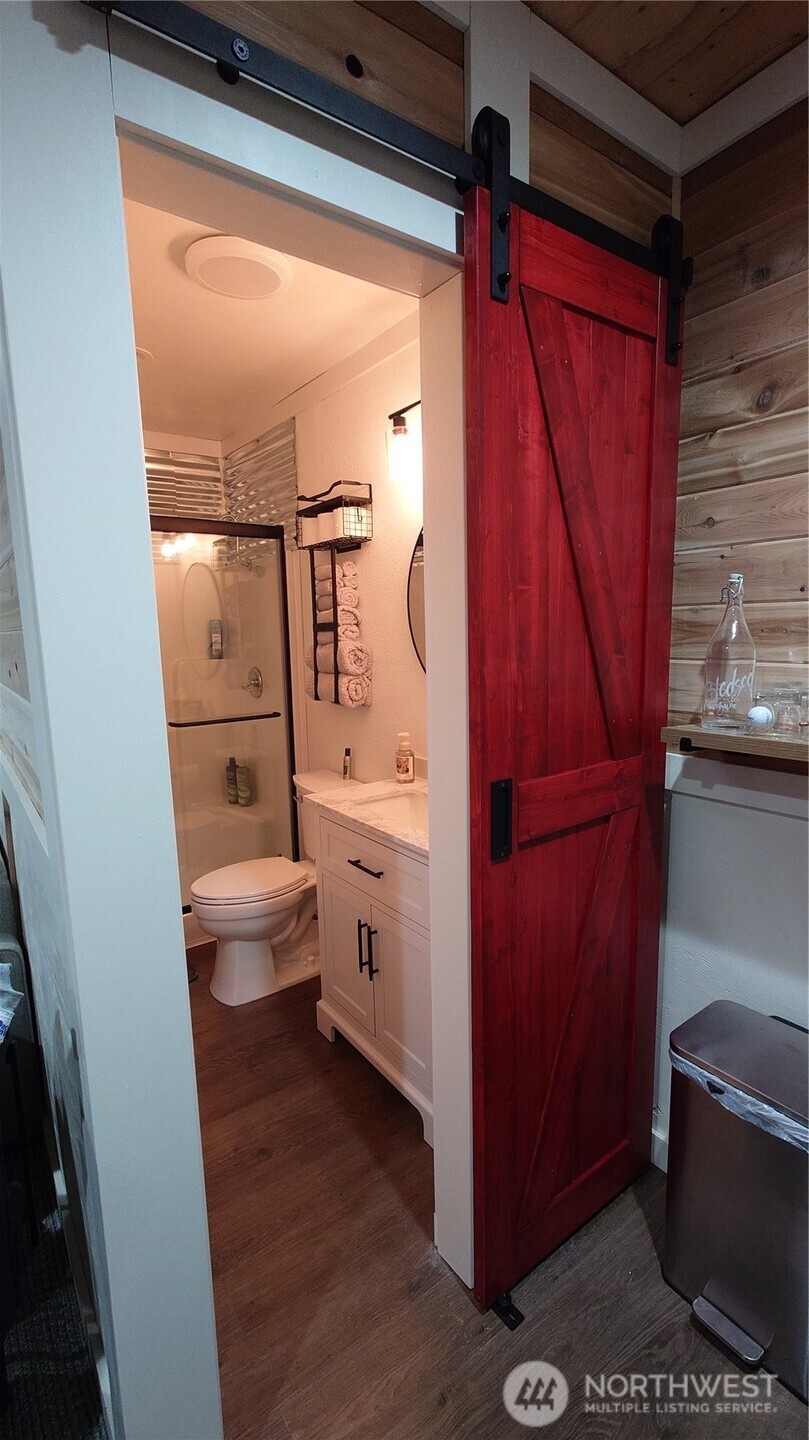 80 N Kings Way Property Photo 17