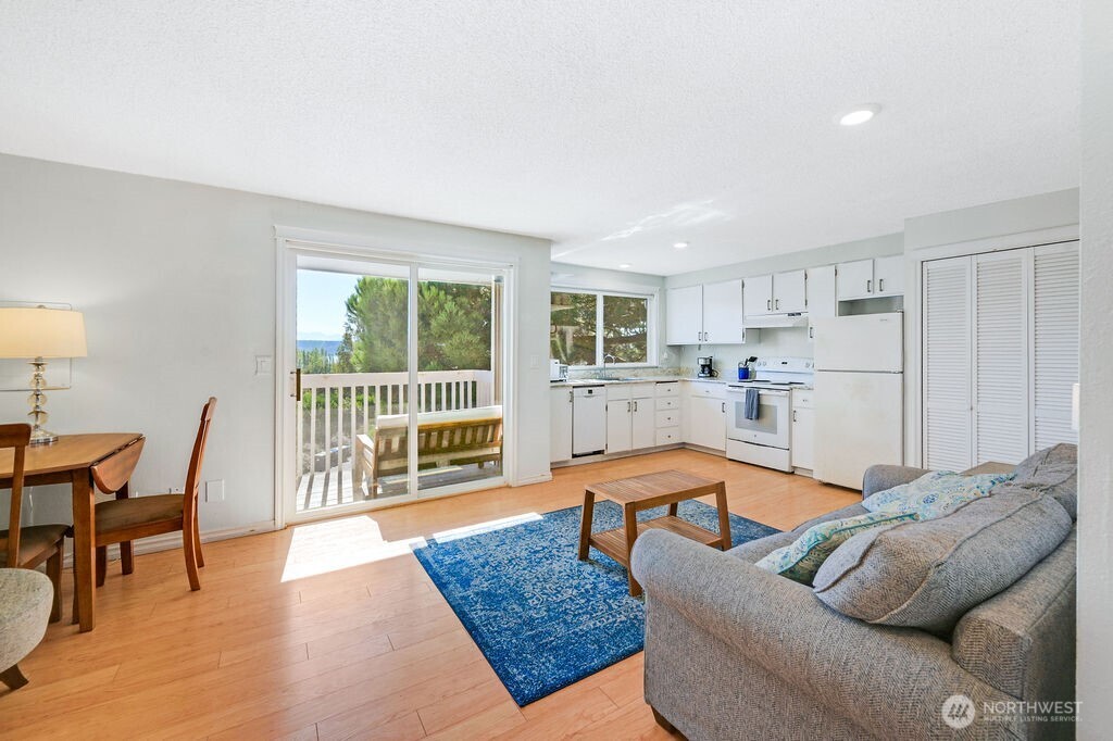 1930 Lawrence Street 30 Property Photo 10