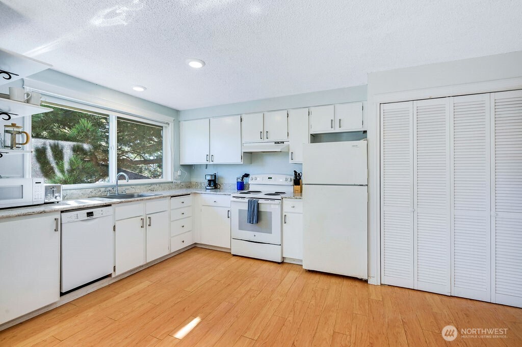 1930 Lawrence Street 30 Property Photo 16