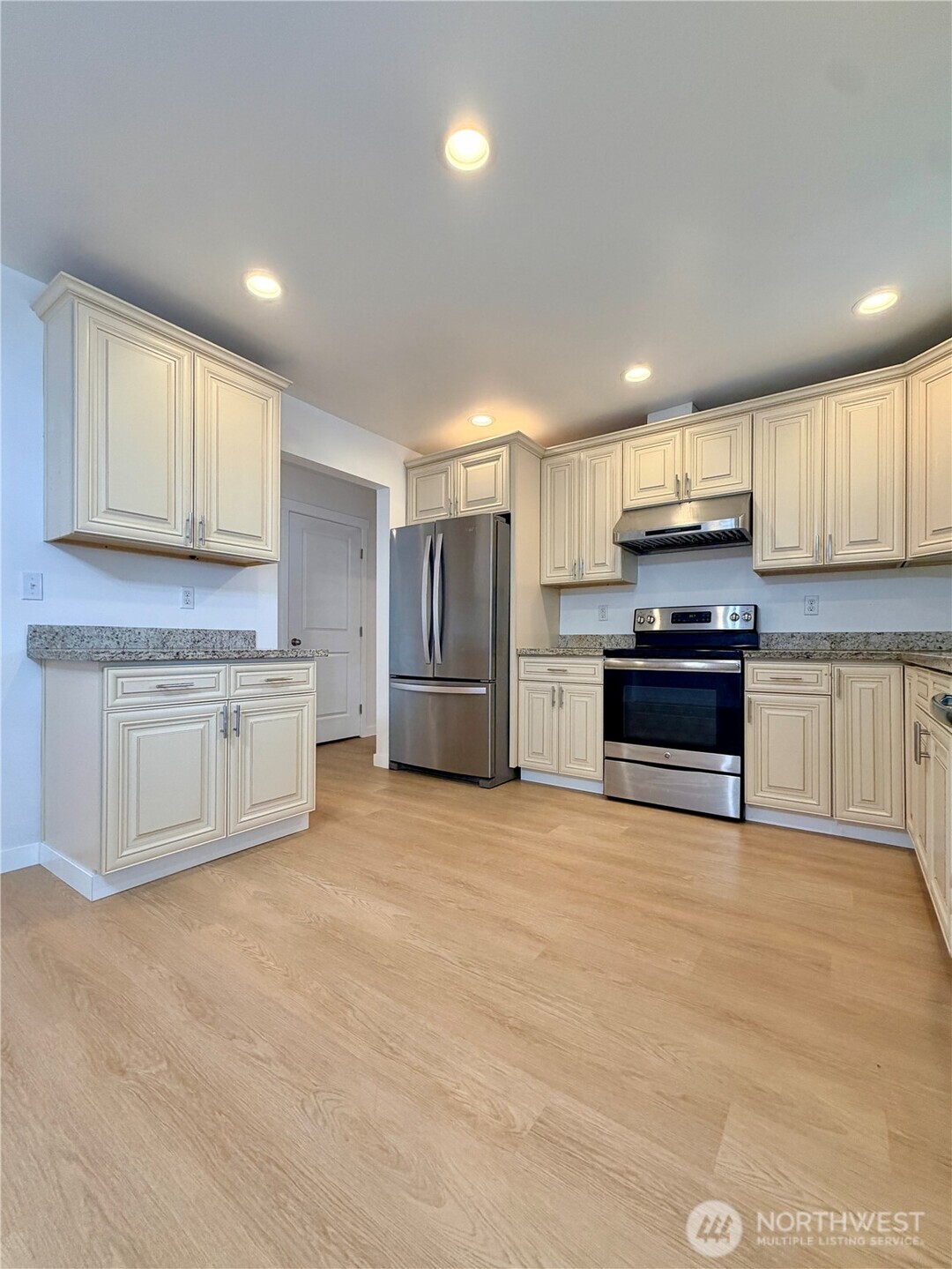 1034 S 74th Street Property Photo 9