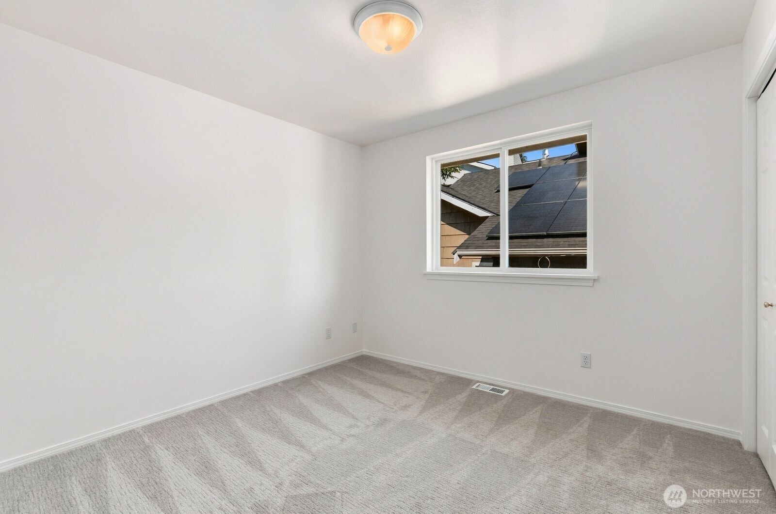 5622 46th Avenue Property Photo 25