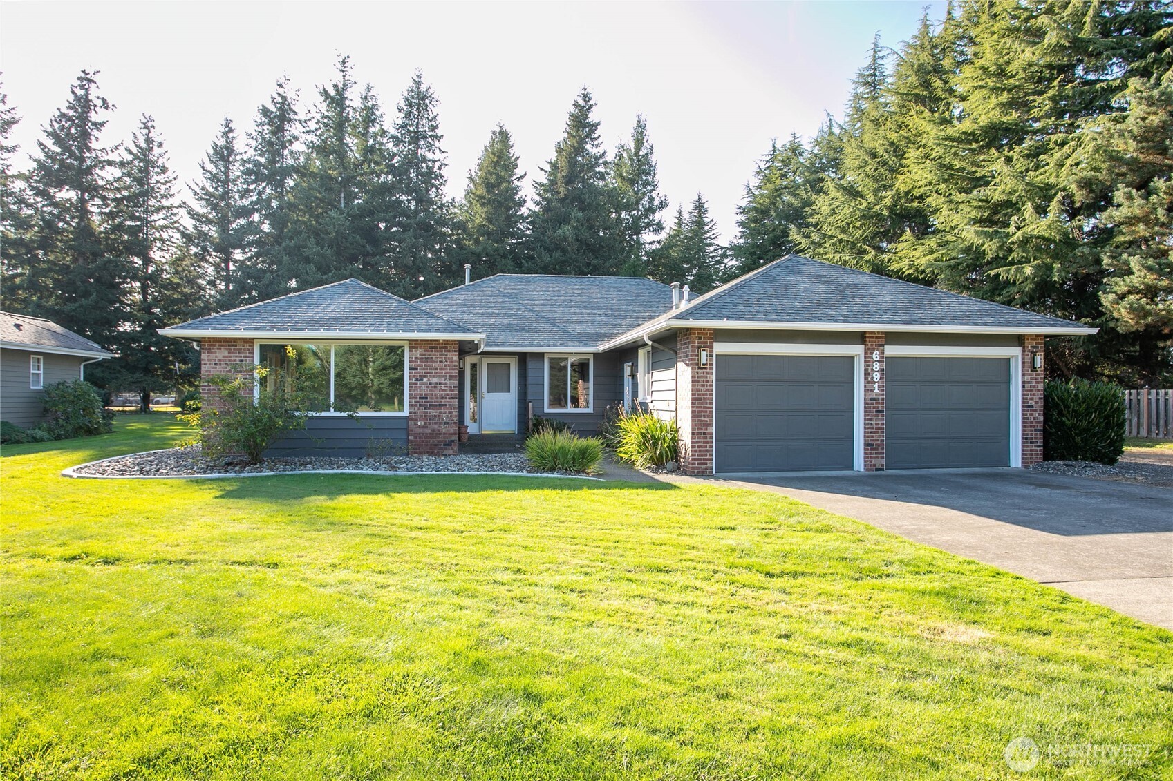 6891 Raspberry Drive Property Photo 1