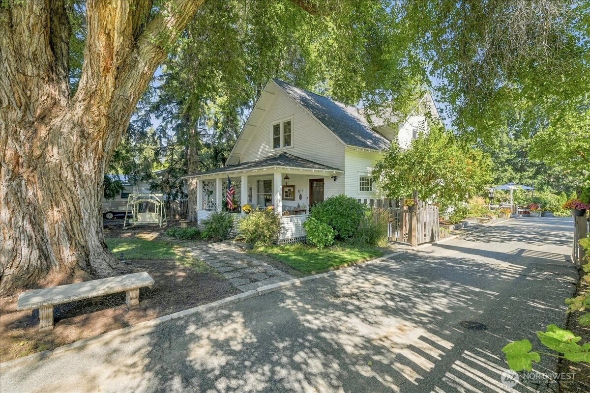 1217 Pershing Street Property Photo 5