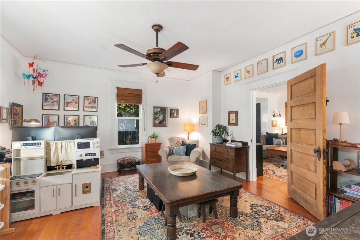 1217 Pershing Street Property Photo 18